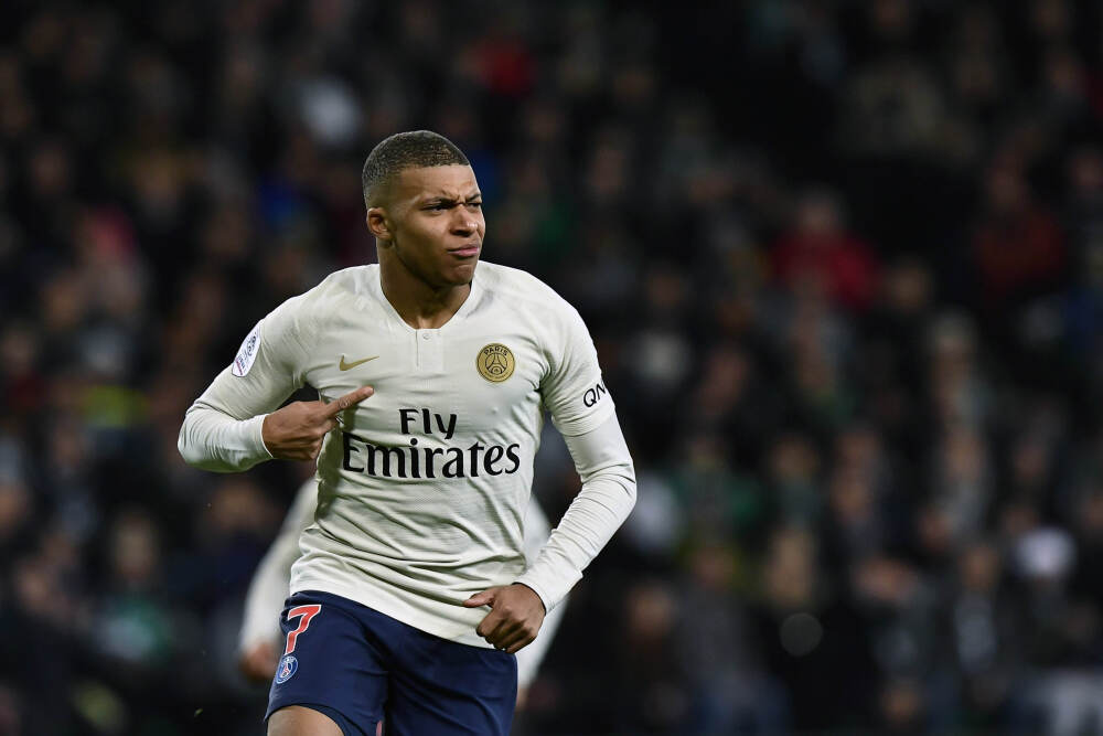 沙特阿美第三季度利润下降，因原油价格下跌